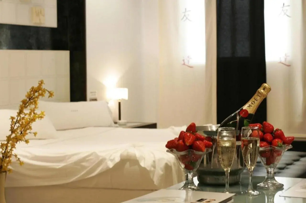 Zouk Hotel