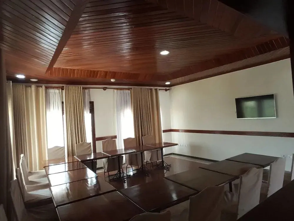 World House Gisozi Hotel