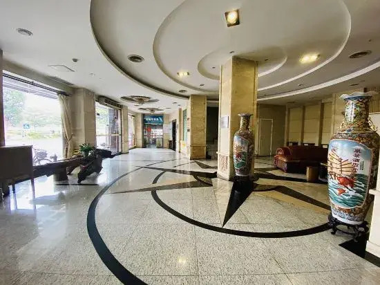 Homeinn Hotel (Shaoguan Wujiang Bridge Zhongshan Park Riverside)