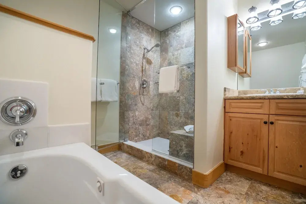 Bear Creek Lodge 303 3 Bedroom Condo by Alpine Lodging Telluride