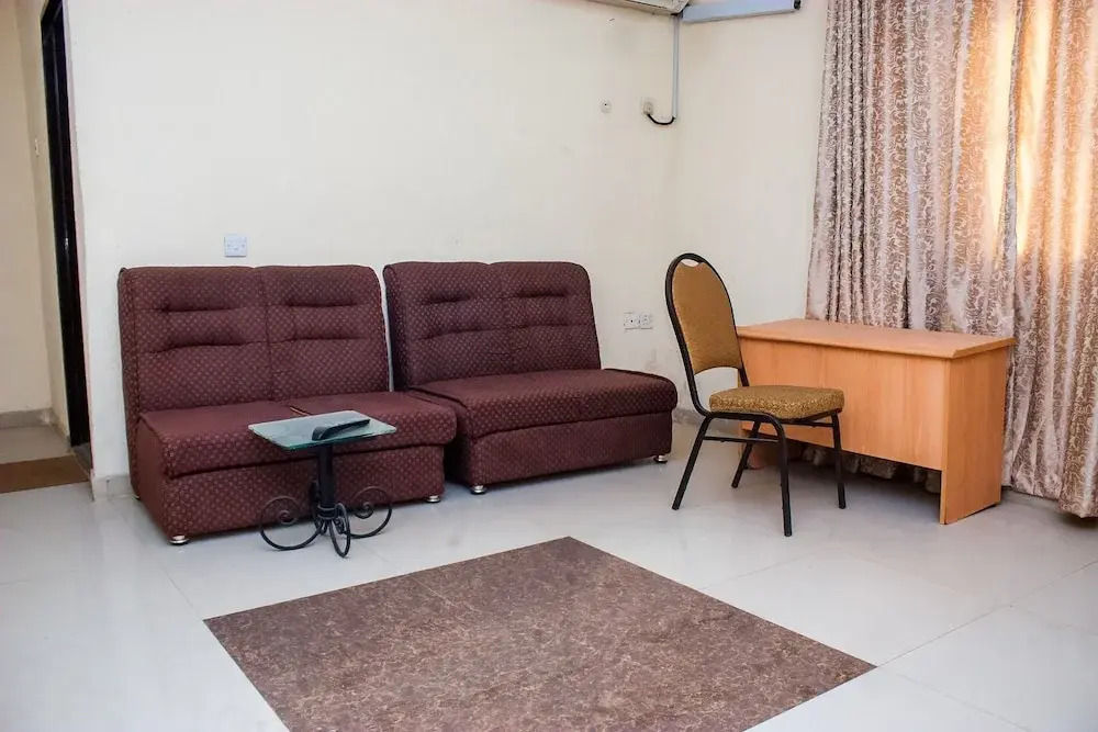 D Jos Hotel Annex
