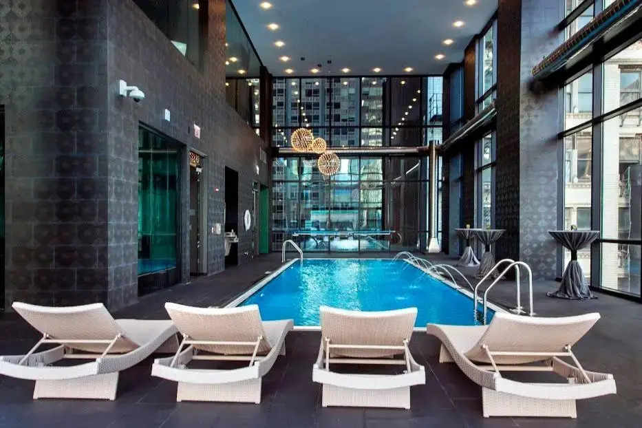 Corporate Suites Network 73 East Lake