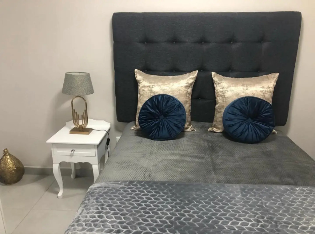 MLMK Property Studio17