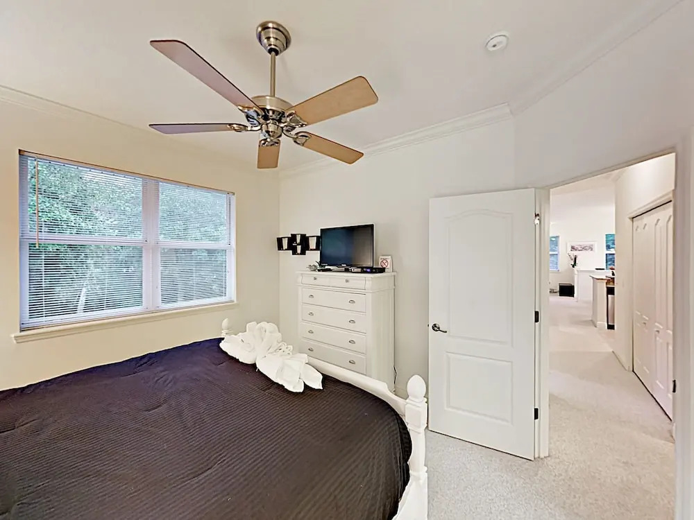 New Listing! Townhome W/ Pools & Balcony, By Beach 2 Bedroom Townhouse