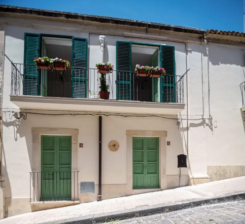 A Calata Rooms