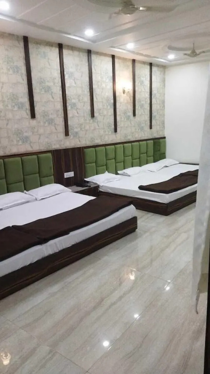 Hotel SR Siddhivinayak