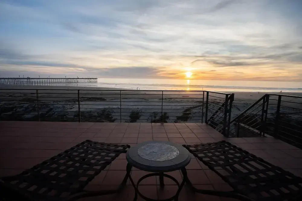 127 Pismo Shores 3 Bedroom Condo by Redawning