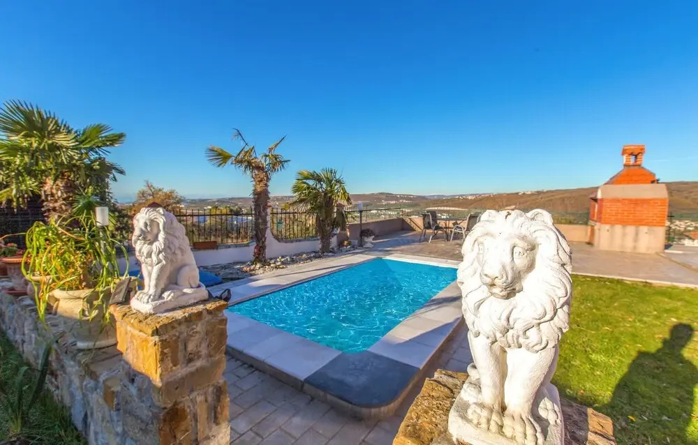 Awesome Home in Pobegi With 3 Bedrooms, Wifi and Outdoor Swimming Pool