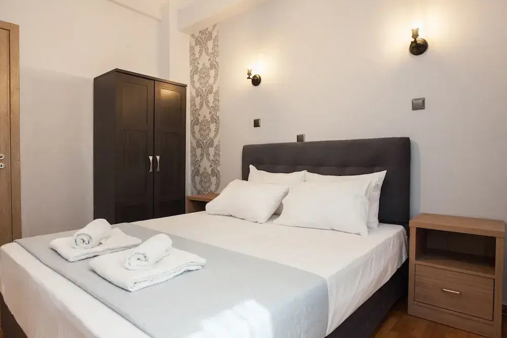 Metaxourgio 2 Bd Gem for Urban Explorers