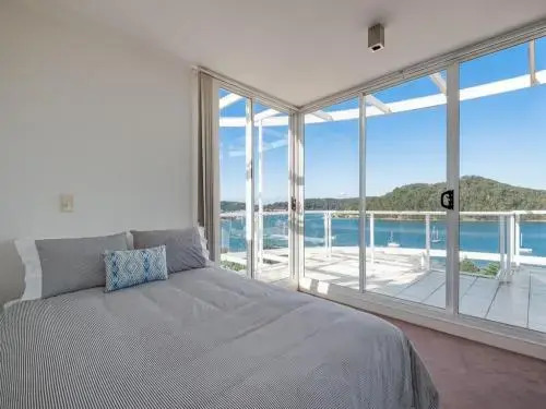 Penthouse 707 - 4 Bedroom Oceanview Penthouse