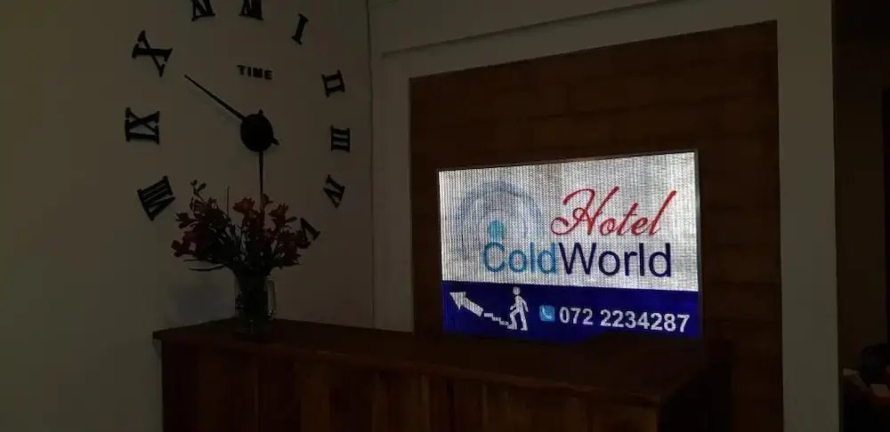 Hotel ColdWorld