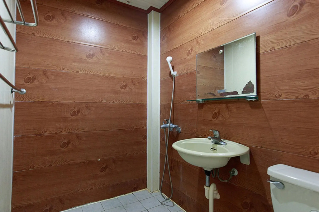 Kenting Dajianshan Cabin