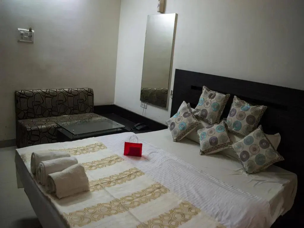 Hotel O New Om Palace