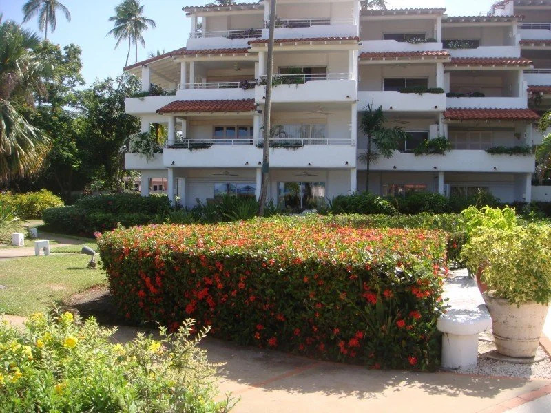 Glitter Bay Suites