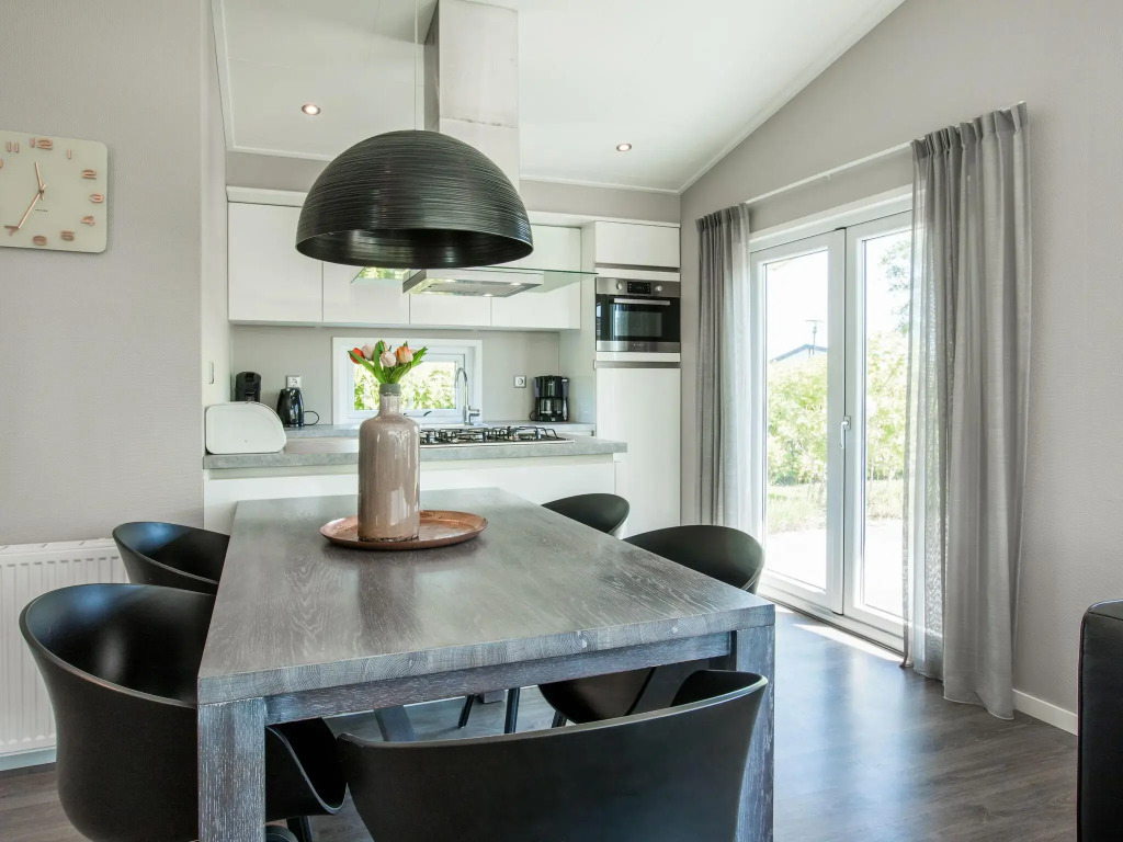 Cozy Chalet With Dishwasher in Noordwijk, Near the Sea