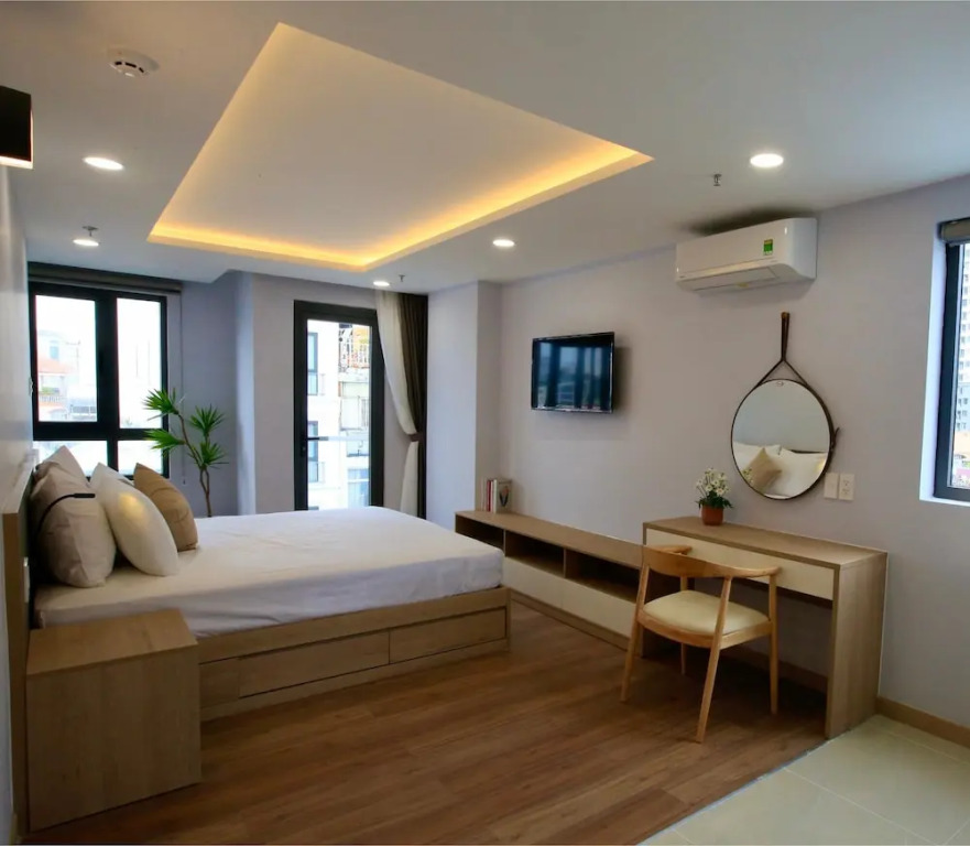 Cityhouse - LightHouse SG