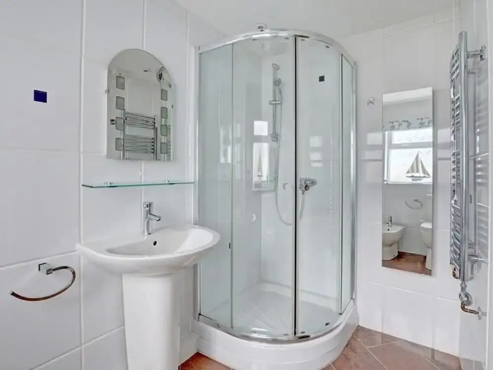 Fantastic Apartment, Overlooking the Sensory Garden With Harbour and Beach