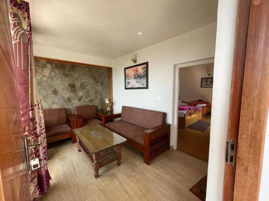 Shri Shail Inn
