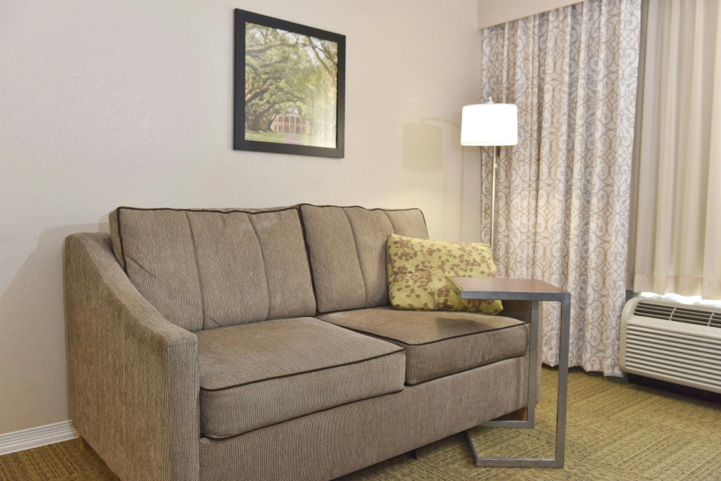 Hampton Inn & Suites Alexandria