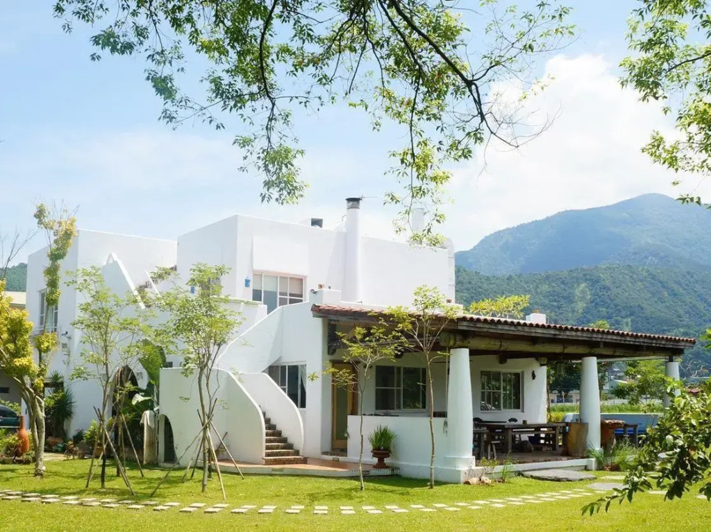 Smile Food Spa Bed and Breakfast