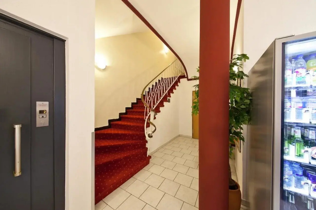 Palm Premium Hotel & Apartments