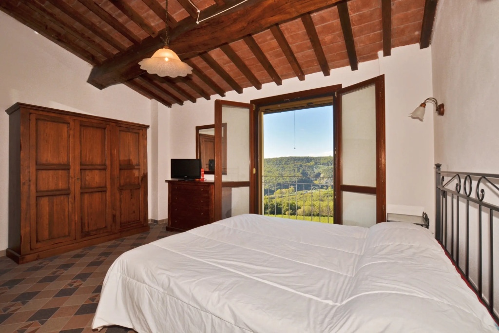 Antinoro Apartments