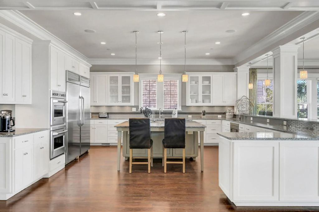 3100 Palm Boulevard by Avantstay Beachfront, Ocean Views, Private Pool