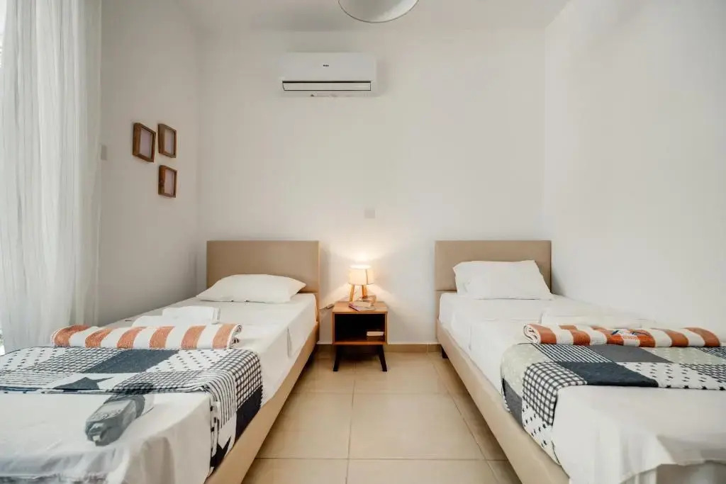 SunnyVillas: 2BR Mythical Apt*Swimming Pool*AK04