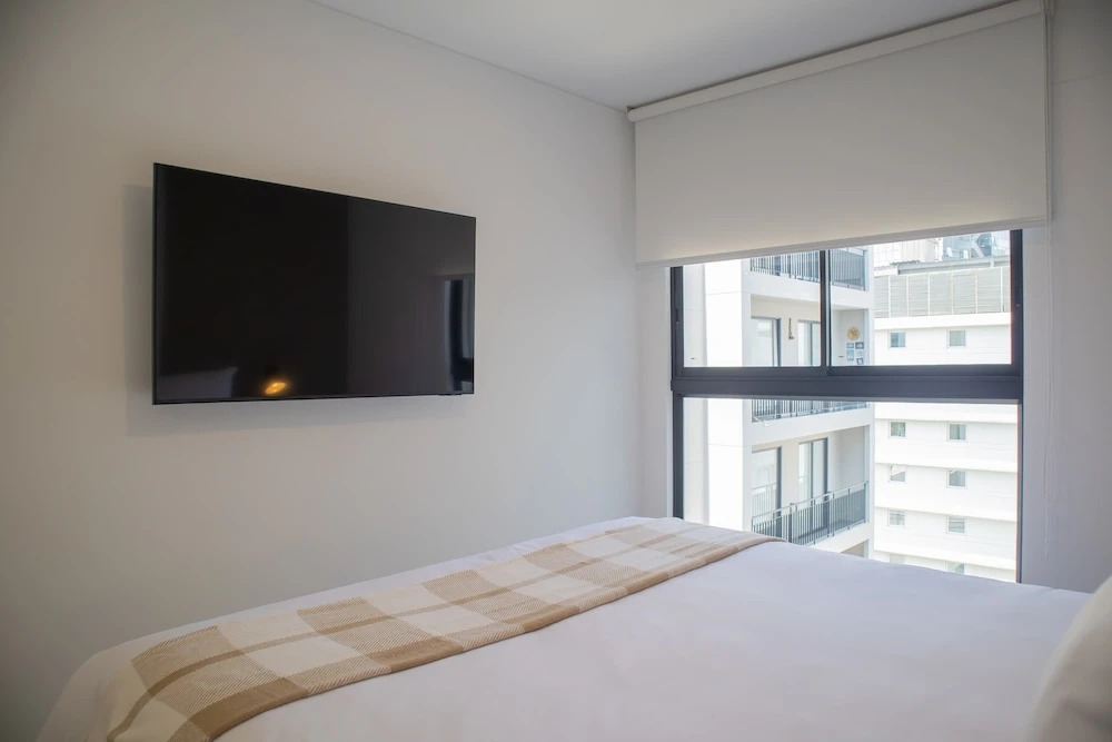 w Fantastic 2BR w Modern Deco in San Isidro