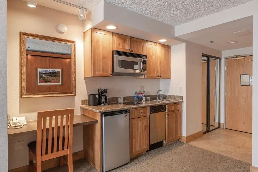 Studio With 2 Kings In Base Area 1 Bedroom Condo - No Cleaning Fee! by Redawning