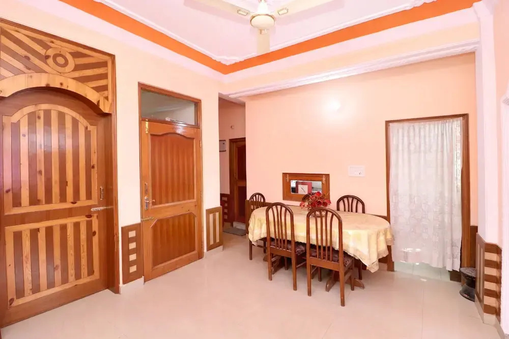 Oyo Home 16757 Comfy 2Bhk