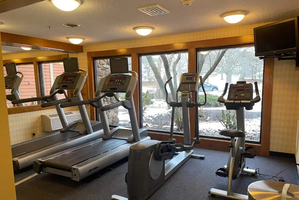 Howard Johnson by Wyndham Merrillville