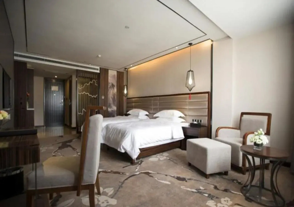 Days Hotel by Wyndham Guilin