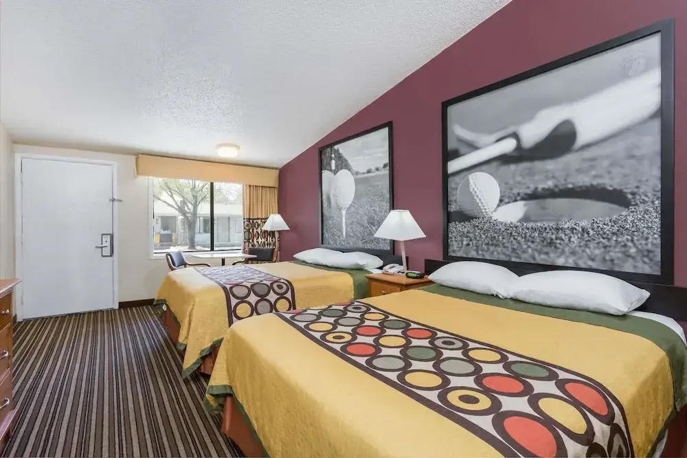 Super 8 Aberdeen Southern Pines