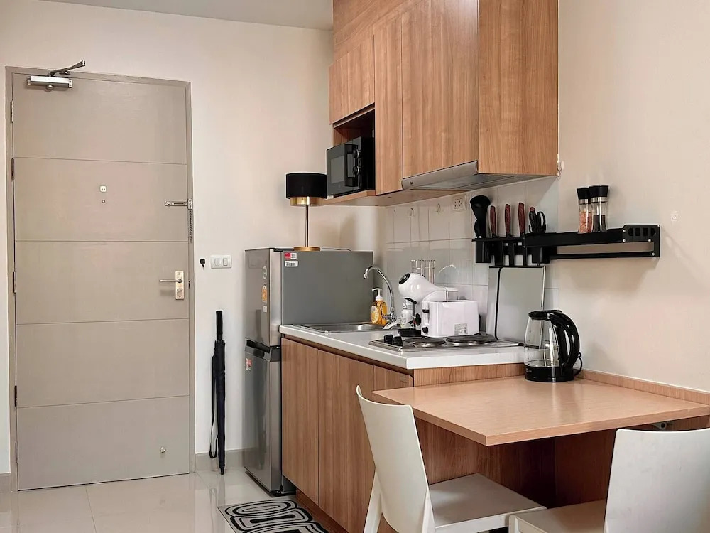 Modern Luxury Escape BTS Udom Suk 0m