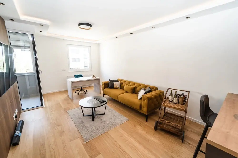 Luxury Business Apartment by Mercado