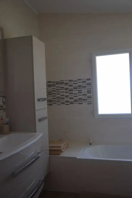 House With 2 Bedrooms in Sainte-anastasie, With Enclosed Garden and Wi