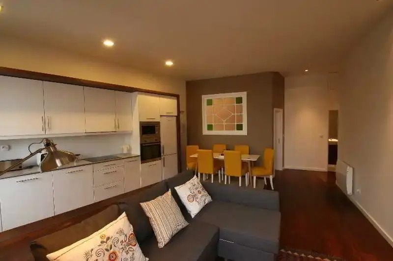 Beachside Apartments