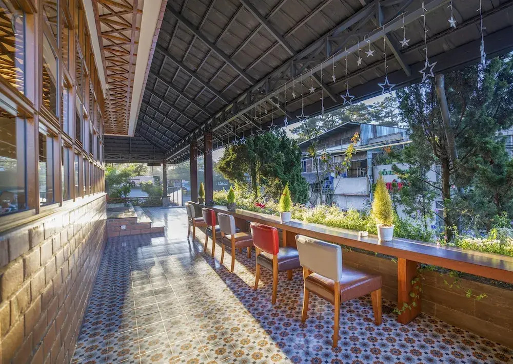 Brick House Dalat Hotel