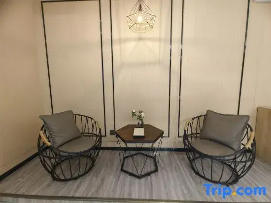 Yijia 365 Chain Hotel (Jingxin Street Store, Jingxian County)