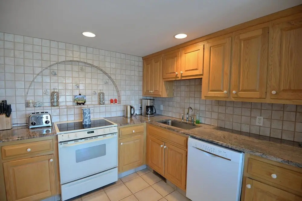 10 Sea Mist Lane Four Bedroom House