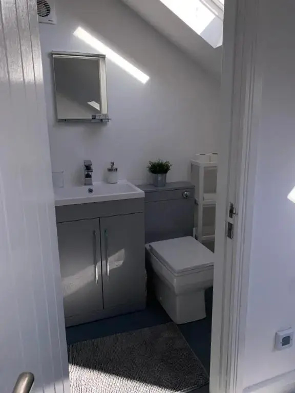 Coalhouse Apartment