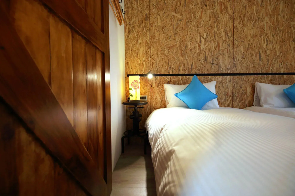 MIDORI Hostel