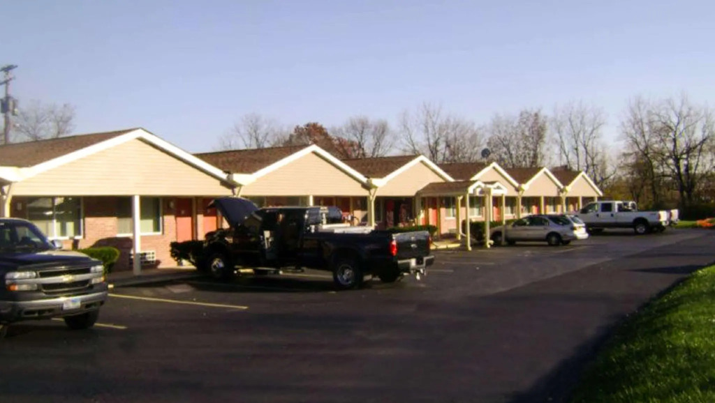 Tiffin Motel