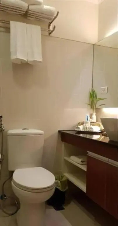 Elizabeth 1830 @ Wind Residences