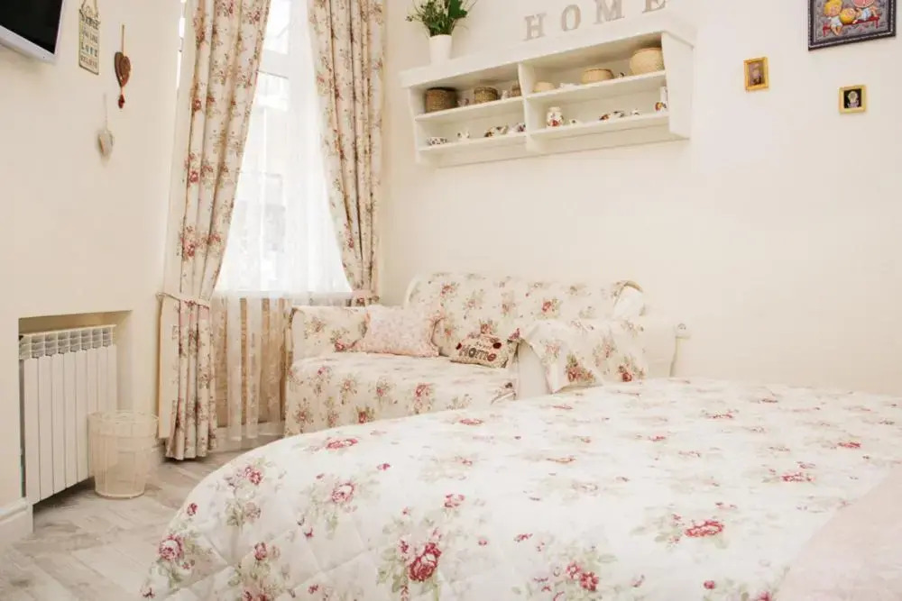 Romantic apartment near Opera with Air-conditioning