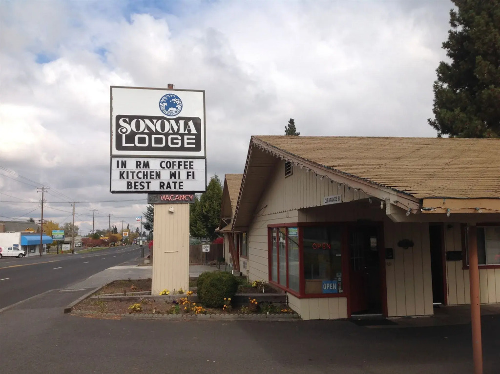 Sonoma Lodge