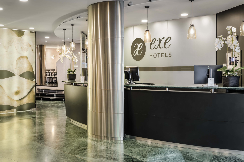 Eurostars Cristal Palace