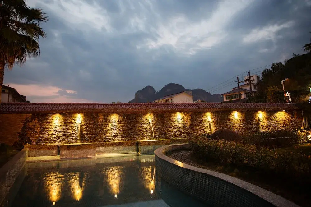 Metropolo Wuyishan Resort