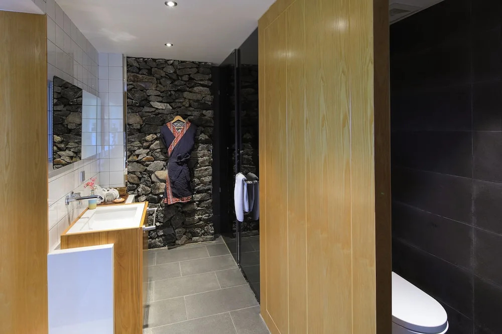 The Rock Hotel
